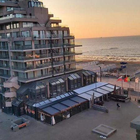 Appartement Met Zeezicht Op Het Van Bunnenplein 克诺克－海斯特 外观 照片